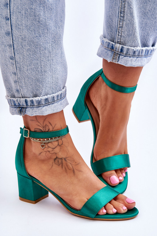 Green sandals 2025 low heel