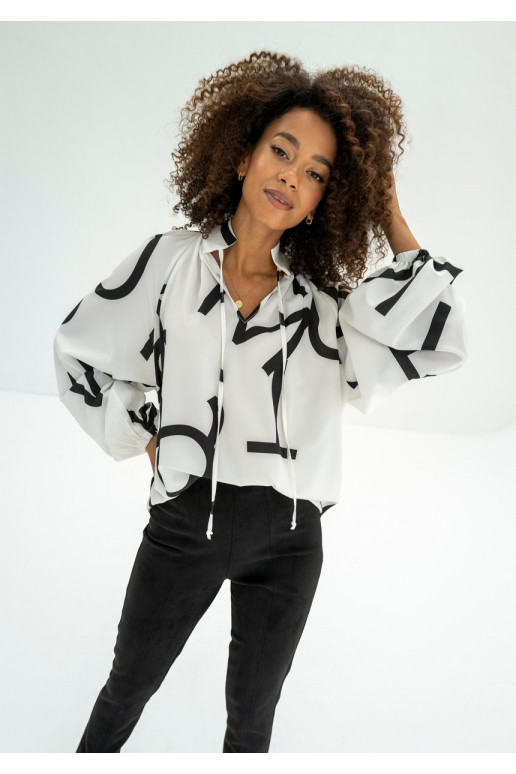 Noura - White MSQ printed shirt