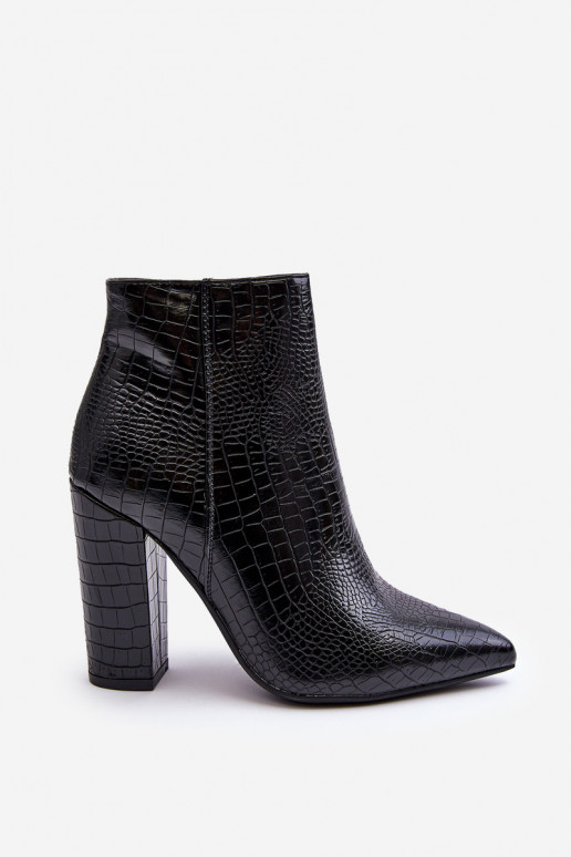 Pointed hot sale snake boots