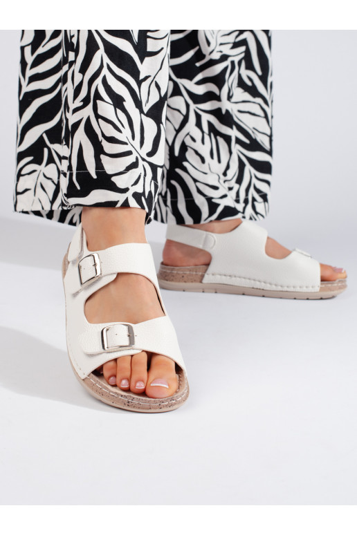 White color sandals  zapinane 