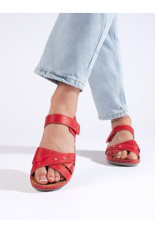 Easy  sandals  with platform