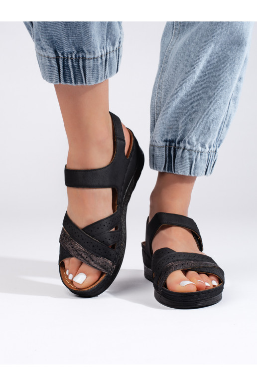   black sandals 