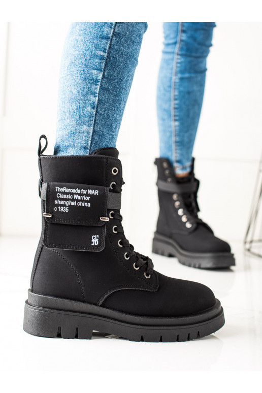 black boots with pocket