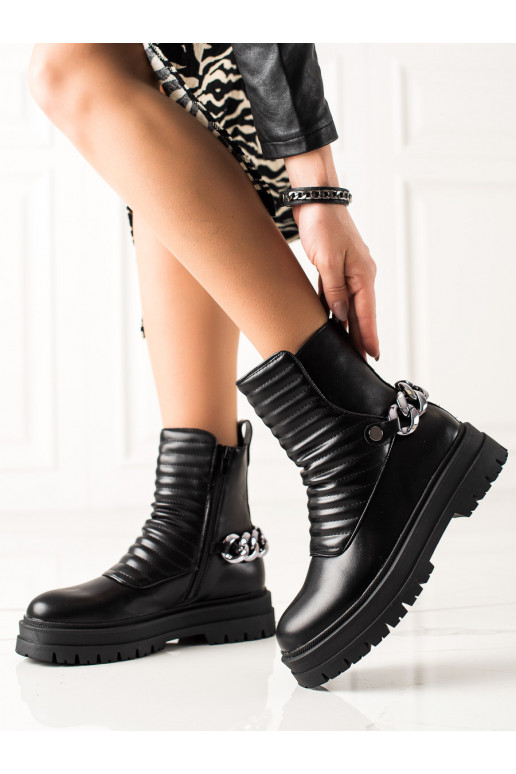 Stylish shoes with chain black