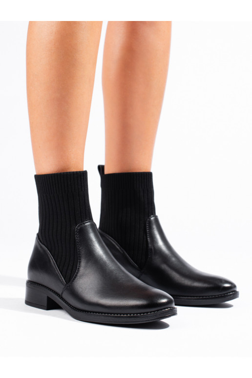 Persistent model boots flat