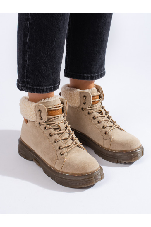 beige boots with sheepskin