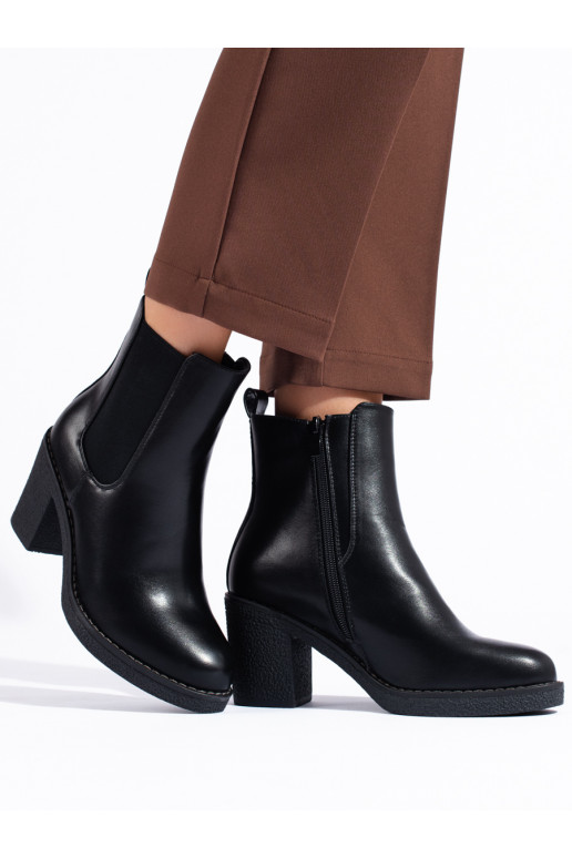 The classic model black ankle boots