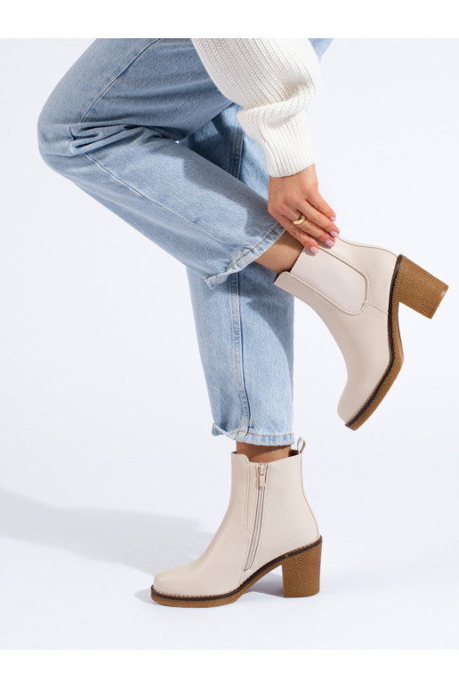 The classic model beige ankle boots