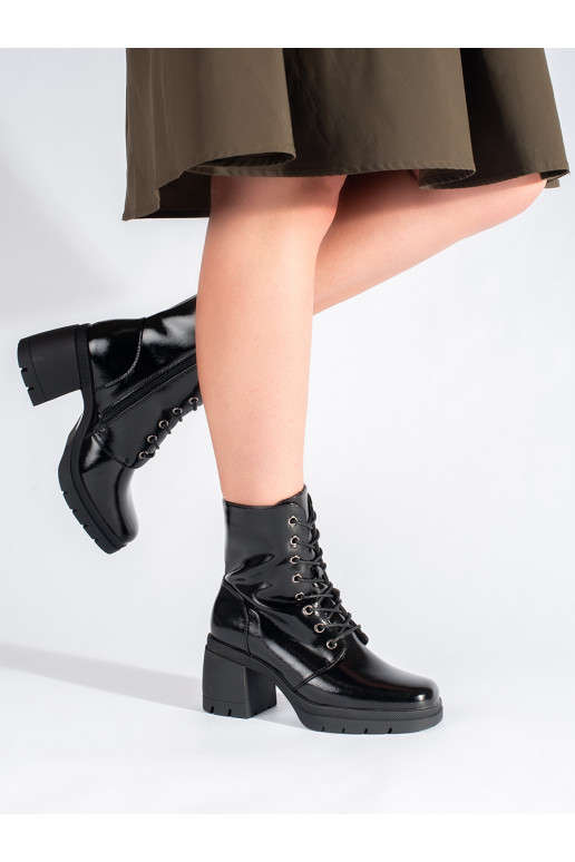 High tied boots lacquered black Sergio Leone