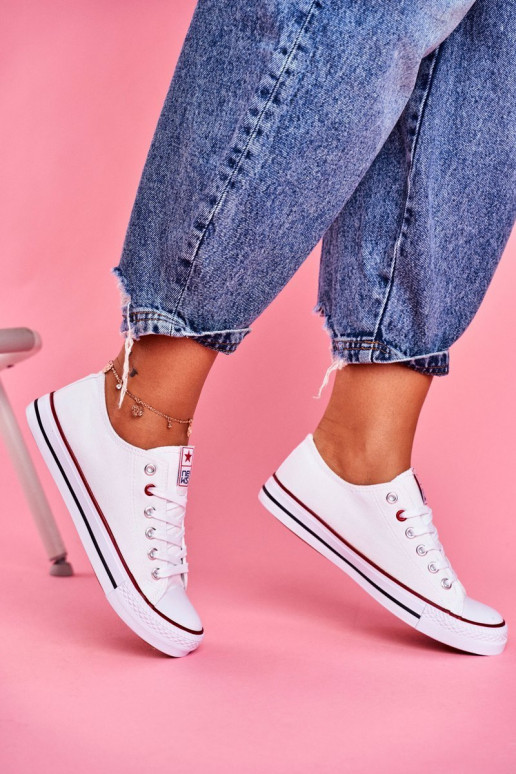 Good Women's Classic Sneakers