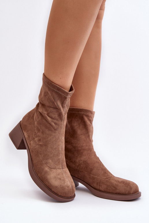 Women's low heeled ankle boots brown Aphroteia