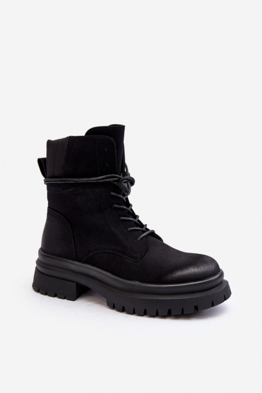 Women's boots with massive sole in black color Narelona