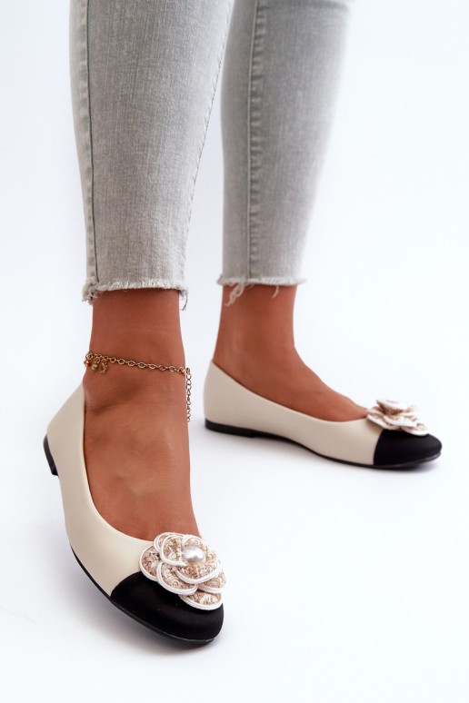 Women's Ballerina Flats in Beige Eco Leather with Decorative Detail Divinella