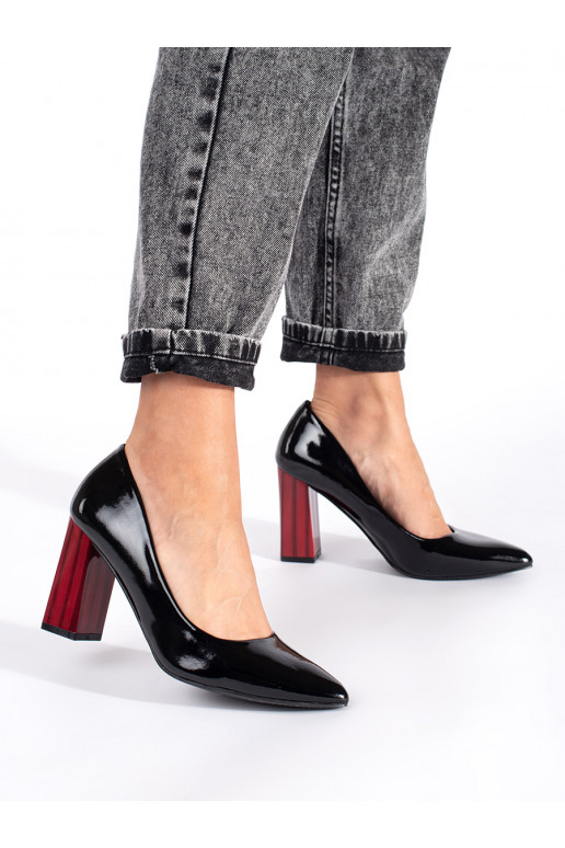 Elegant style lacquered black High heels on the heel