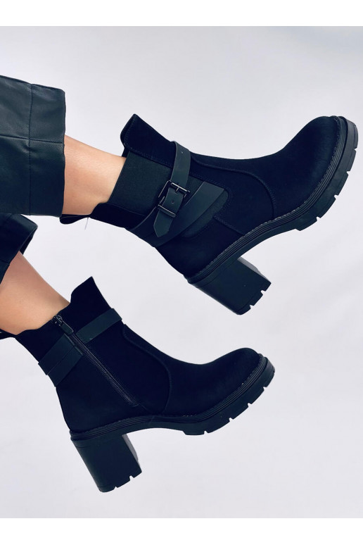 Boots with a comfortable heel TANISH BLACK with a slight flaw