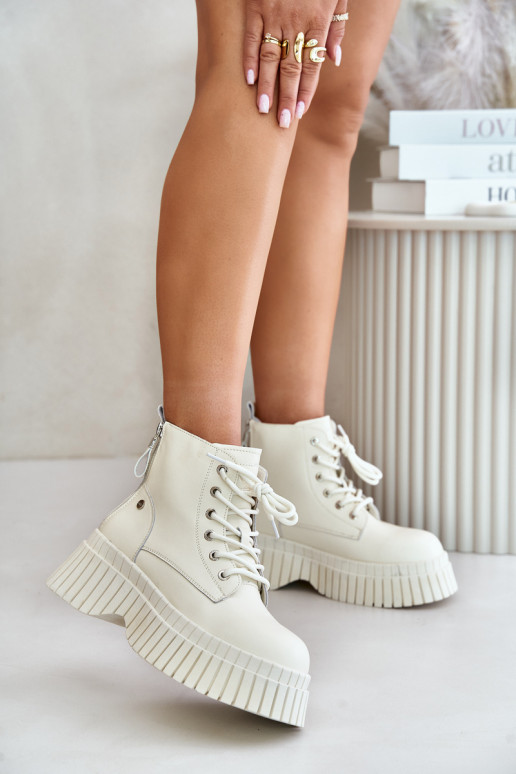 Warm Leather Ankle Boots on Chunky Sole Light Beige GOE OO2N4127