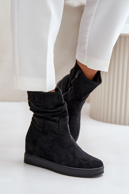 Boots With Ruffled Upper On Hidden Wedge Black Zinradea