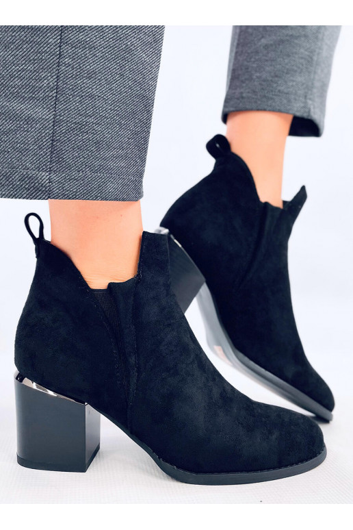 Heeled shoes of suede HALLIE BLACK