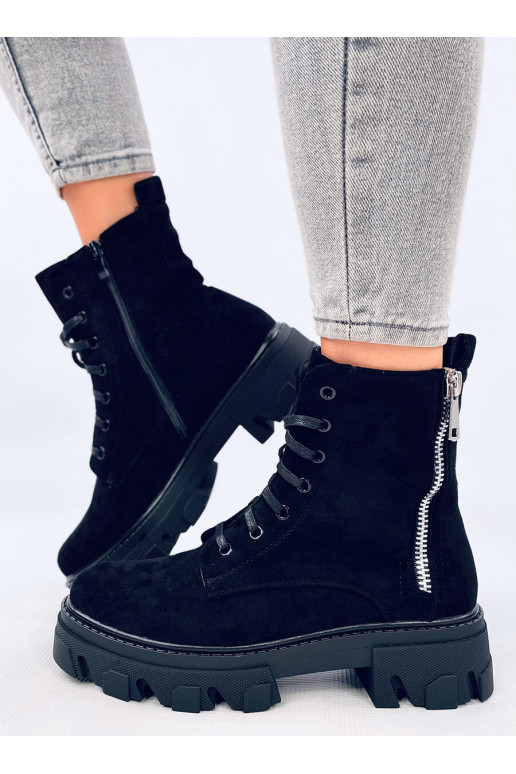 Boots laced on a thick sole HEALY BLACK