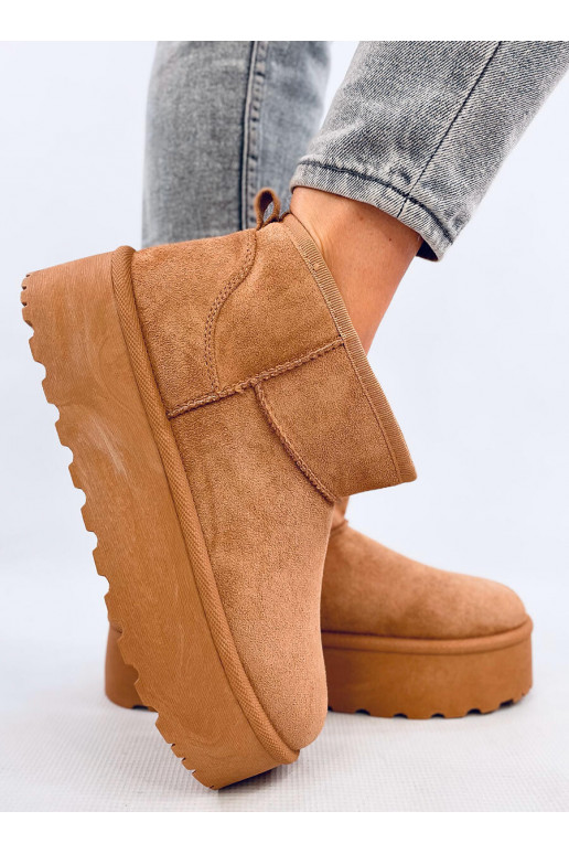 Ugg model boots with platform MORRIS CAMEL