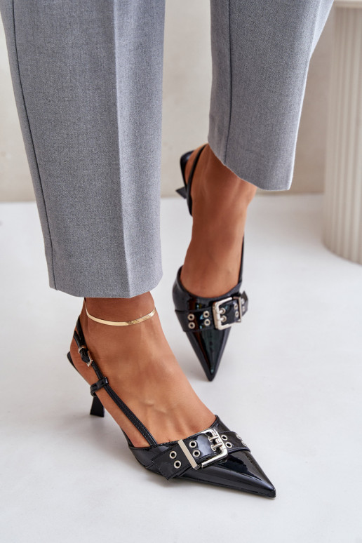 Lacquered Heels With Buckle Black Zeisia