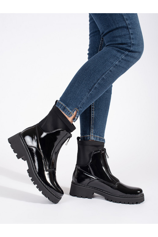 with lacquer effect black women's boots with zipper