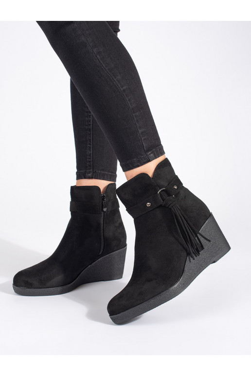 of suede black women's boots on a wedge z frędzlami