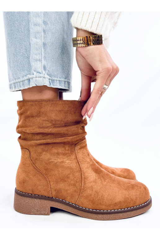 Boots with a ruffled upper BRACY CAMEL