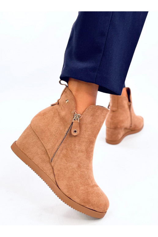 Boots on a wedge of suede PAXTEN CAMEL