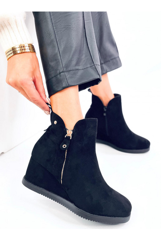 Boots on a wedge of suede PAXTEN BLACK