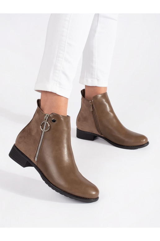 Brown color flat boots with lock