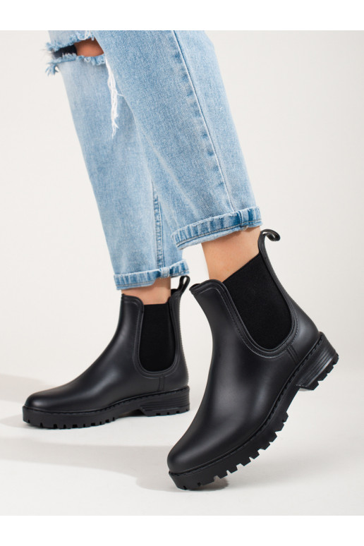 Rubber boots Chelsea boots black on a thick sole