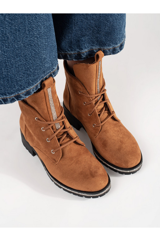 Brown color boots laced