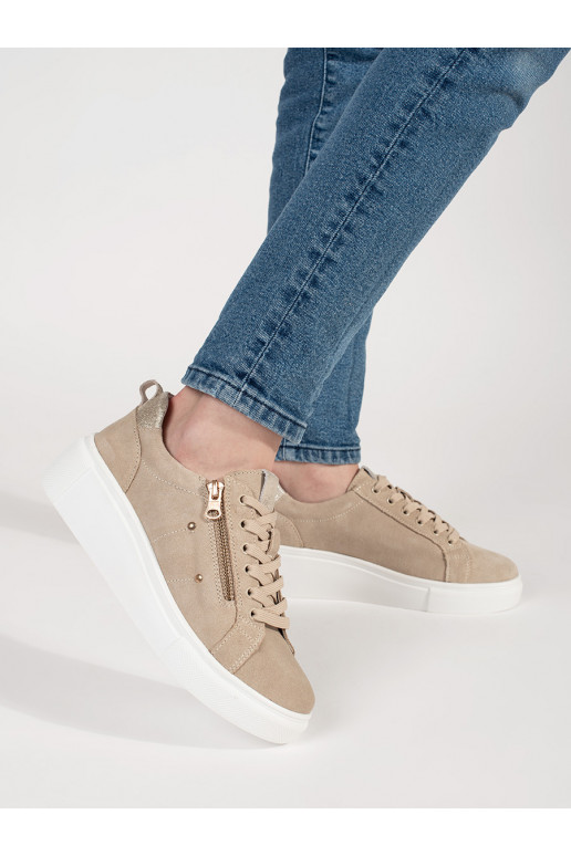 beige Sneakers on a thick sole