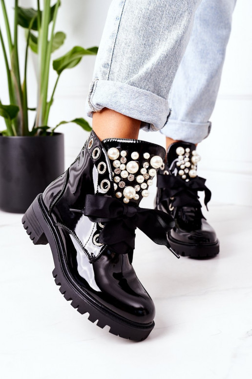 Insulated Boots With Pearls Patent Black Perla