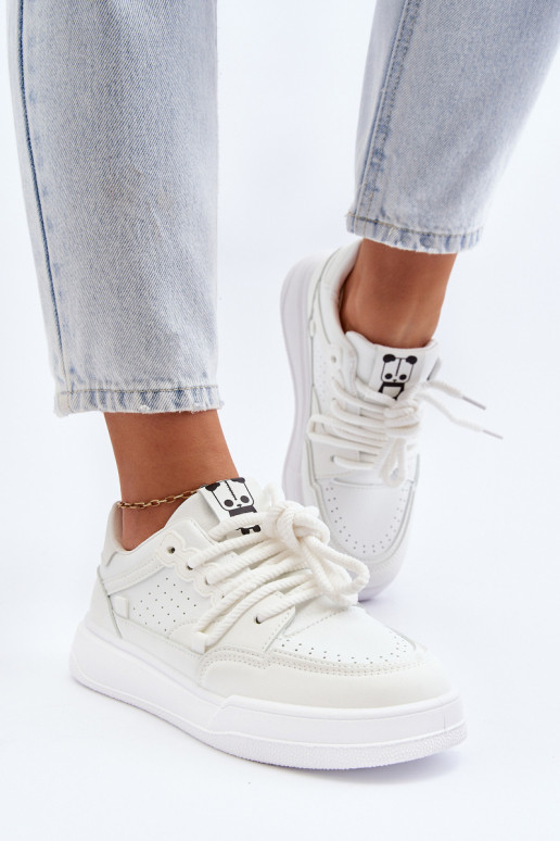 Women's White Faux Leather Sneakers Avanalis