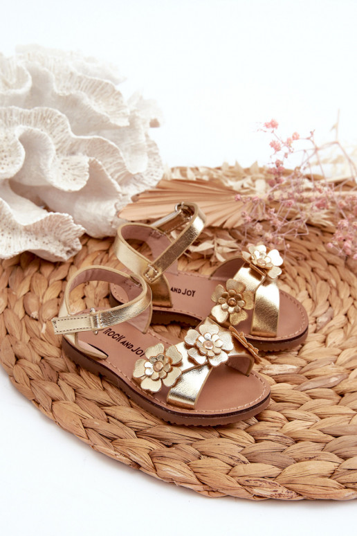 Children's sandals adorned with flowers, fastened with velcro, golden Fagossa