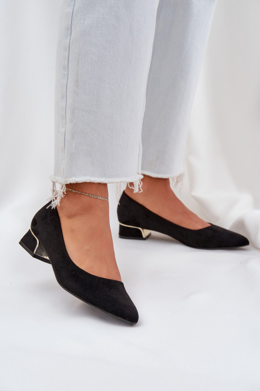 Pumps With Low Heel And Pointed Toes Black Terilara