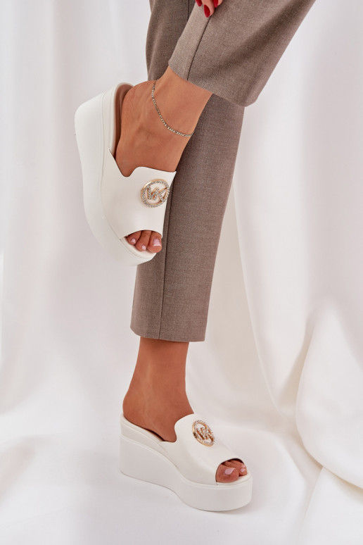 Platform And Wedge Sandals With Decoration White Nanessia