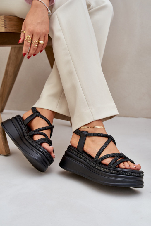 Sandals On Massive Platform With Intertwining Straps Black Lanathea