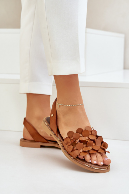 Leather Sandals On Flat Heel Brown Zazoo 40425