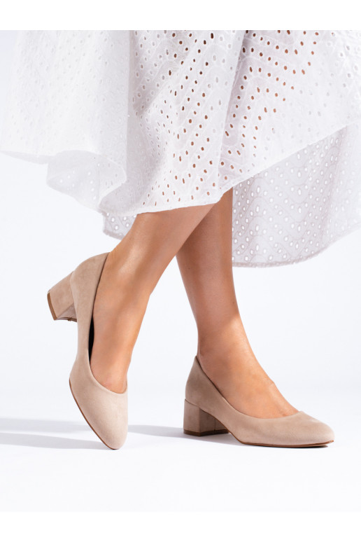 The classic model womens beige High heels on a low post