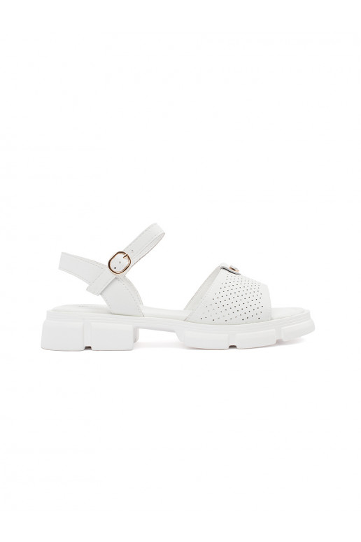 White color sandals with platform