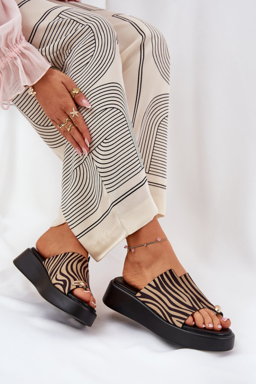 Ladies Sandals On Platform And Low Wedge With Decorative Detail Zebra Black-Beige Saqesse