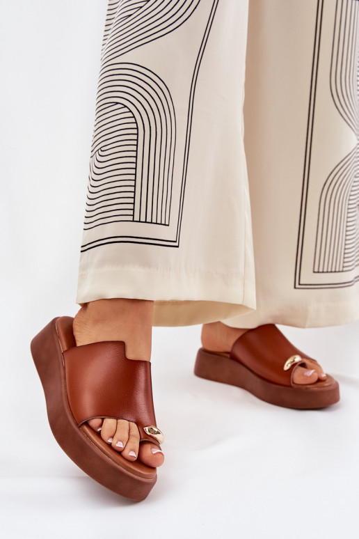 Ladies sandals on a platform and low wedge with decorative detail Camel Saqesse