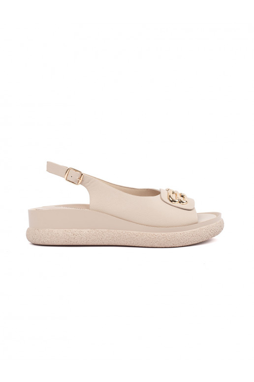 sandals flat beige with stylish details