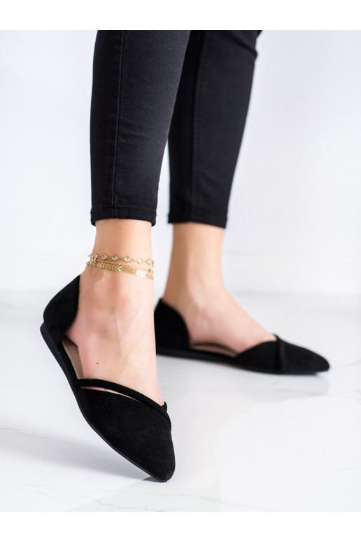 Suede ballerinas with Cut Out design elements 