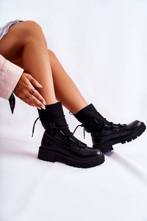 Women's Glossy Lace-up Ankle Boots Black Pavo