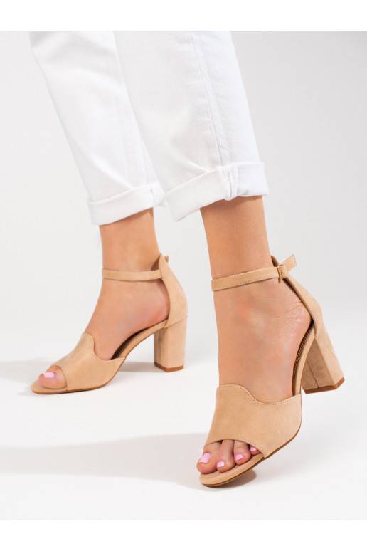 beige sandals  on the heel W. Potocki