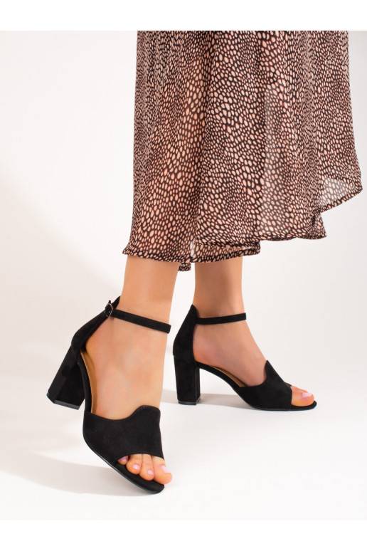 black sandals  on the heel W. Potocki